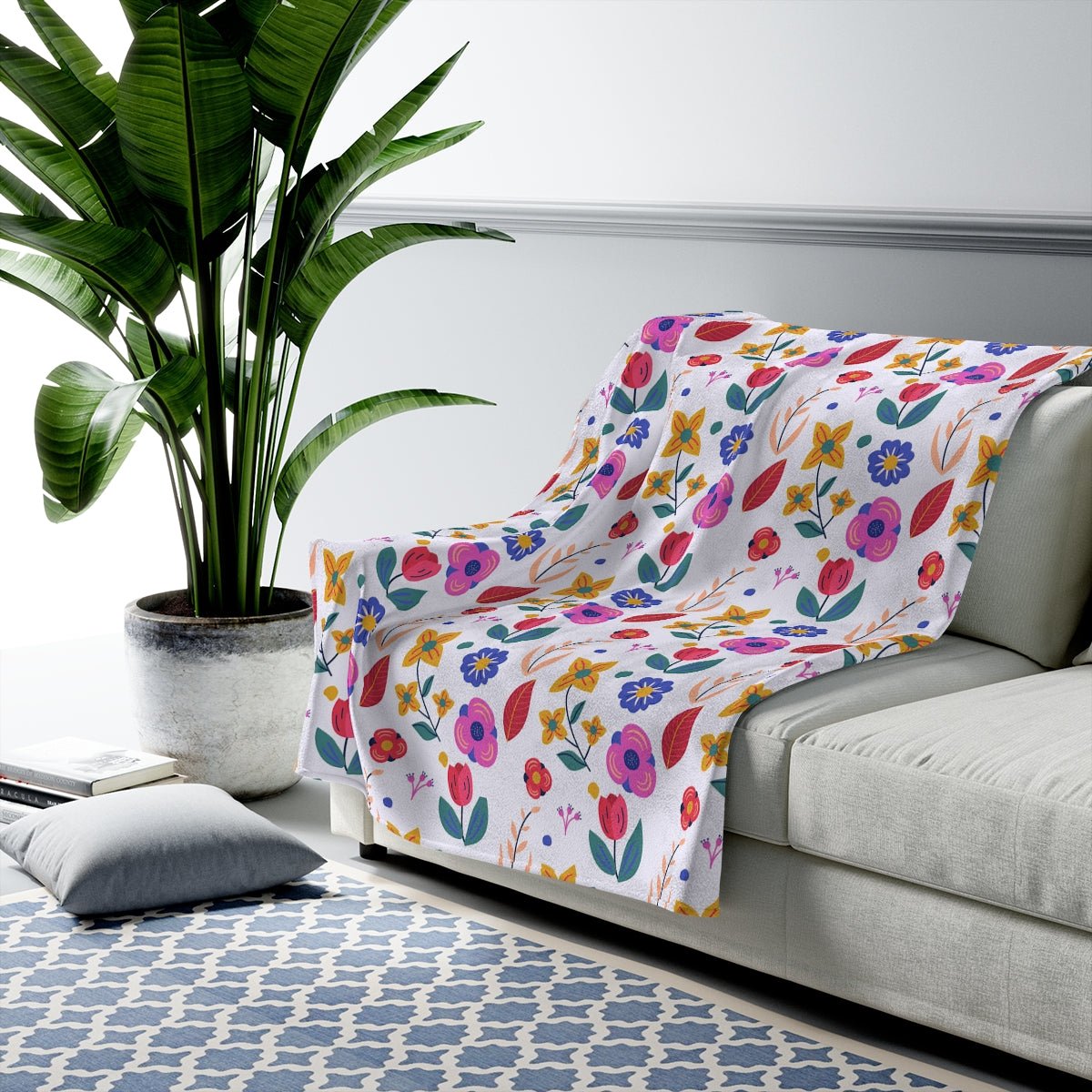 Bright Flowers Velveteen Plush Blanket - Super Soft, Warm & Cozy - We Love Your Gift